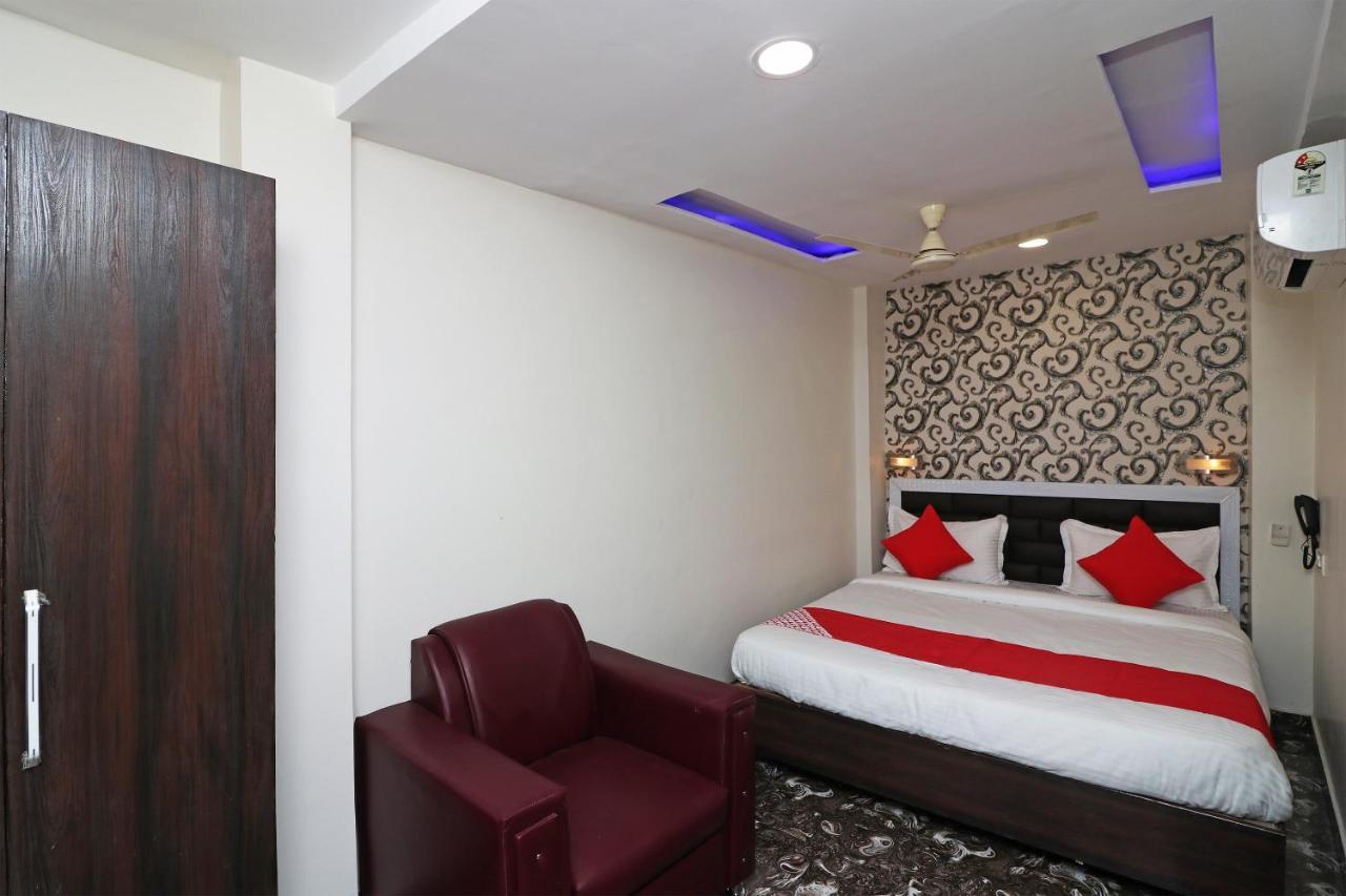 Oyo Hotel Prerna Райпур Экстерьер фото